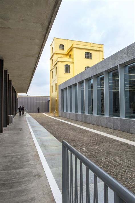 fondazione prada orari prezzi|prada rem koolhaas.